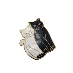 Vintage Black White Enamel Cat Brooch Gold Tone Kitty Pin 1.5 Inch